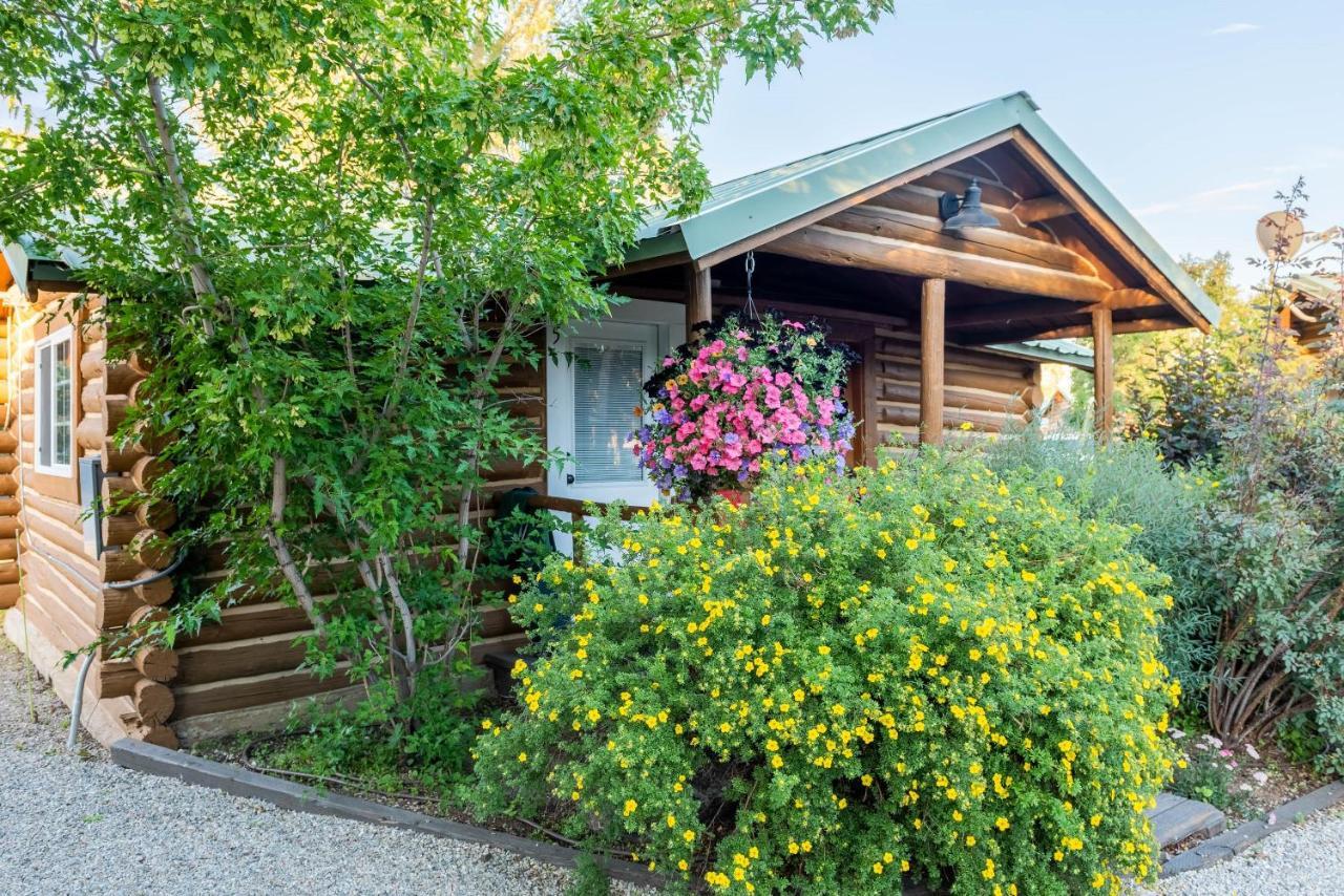 Log Cabin Motel Pinedale Exterior foto